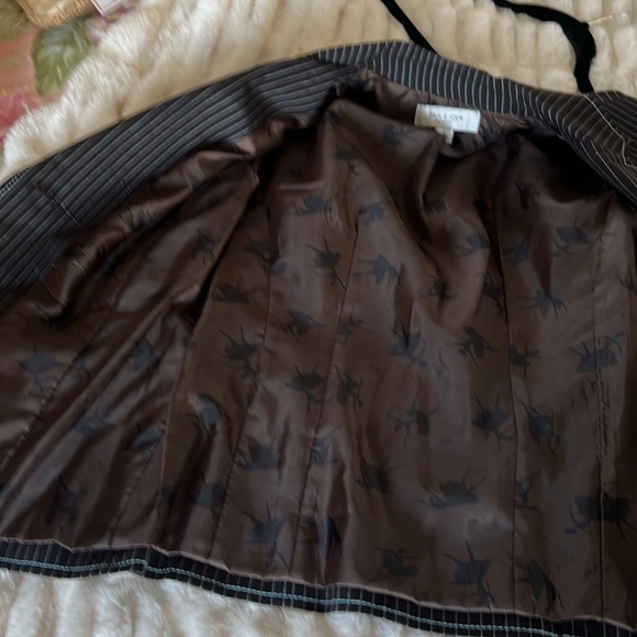 Jacket - Picture 4 of 4